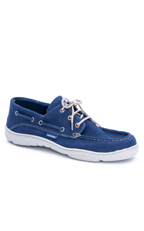 auguin boat shoes